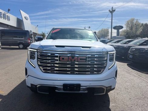Used 2022 GMC Sierra 1500 Denali AWD/4WD image 9