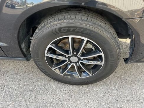 Used 2018 Dodge Grand Caravan GT FWD image 21