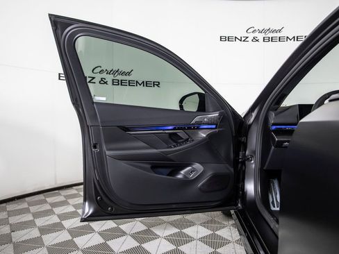 Used 2025 BMW i5 M60 w/ Executive Package image 13