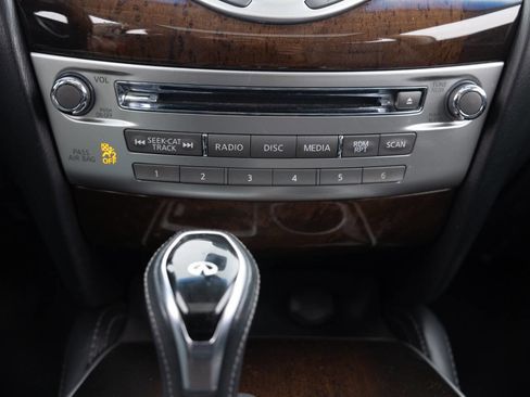 Used 2017 INFINITI QX60 Luxe w/ Deluxe Technology Package image 38