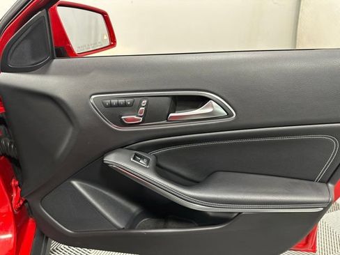 Used 2019 Mercedes-Benz GLA 250 4MATIC image 29