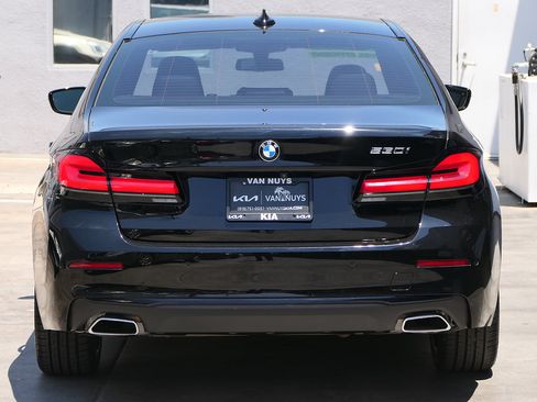 Used 2023 BMW 530i w/ Convenience Package RWD image 5