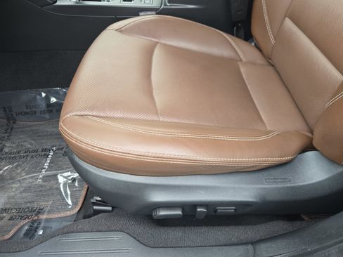 Used 2018 Subaru Outback 3.6R Touring w/ Popular Package #3 image 17