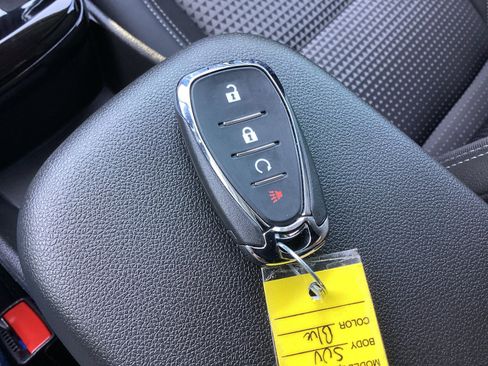 Used 2025 Chevrolet Trax LT w/ Driver Confidence Package image 35