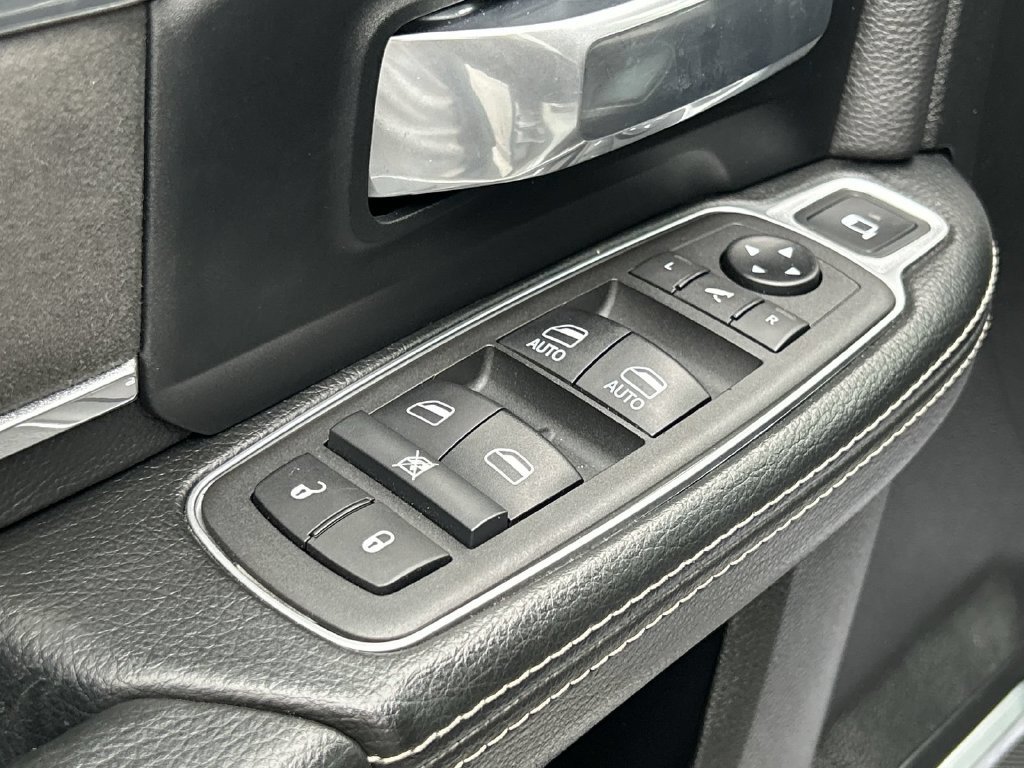 Used 2021 RAM 3500 Laramie AWD/4WD image 28