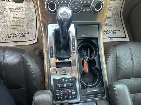 Used 2013 Land Rover Range Rover Sport HSE LUX image 15