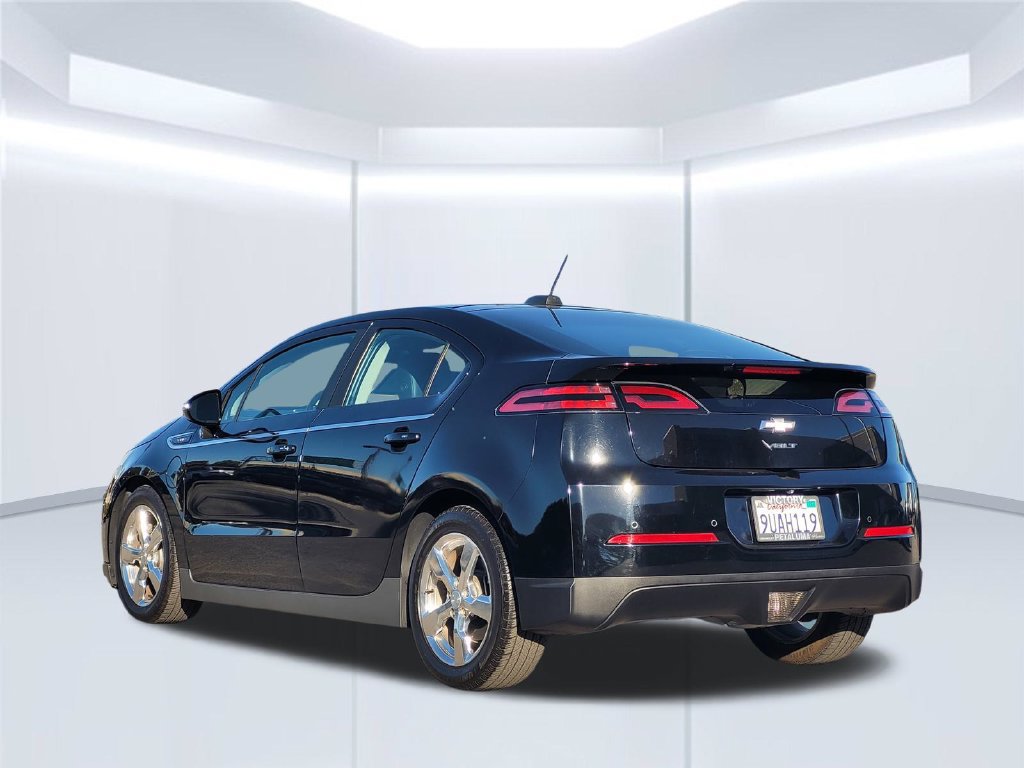 Used 2015 Chevrolet Volt Premium w/ Premium Trim Package FWD image 6