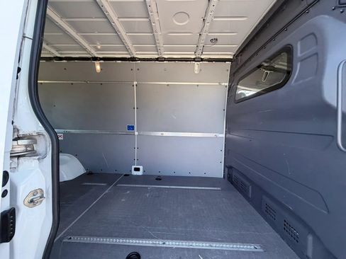 Used 2019 Mercedes-Benz Sprinter 170 Cargo w/ Acoustic Package image 20