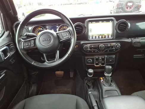 Used 2022 Jeep Gladiator Sport AWD/4WD image 10