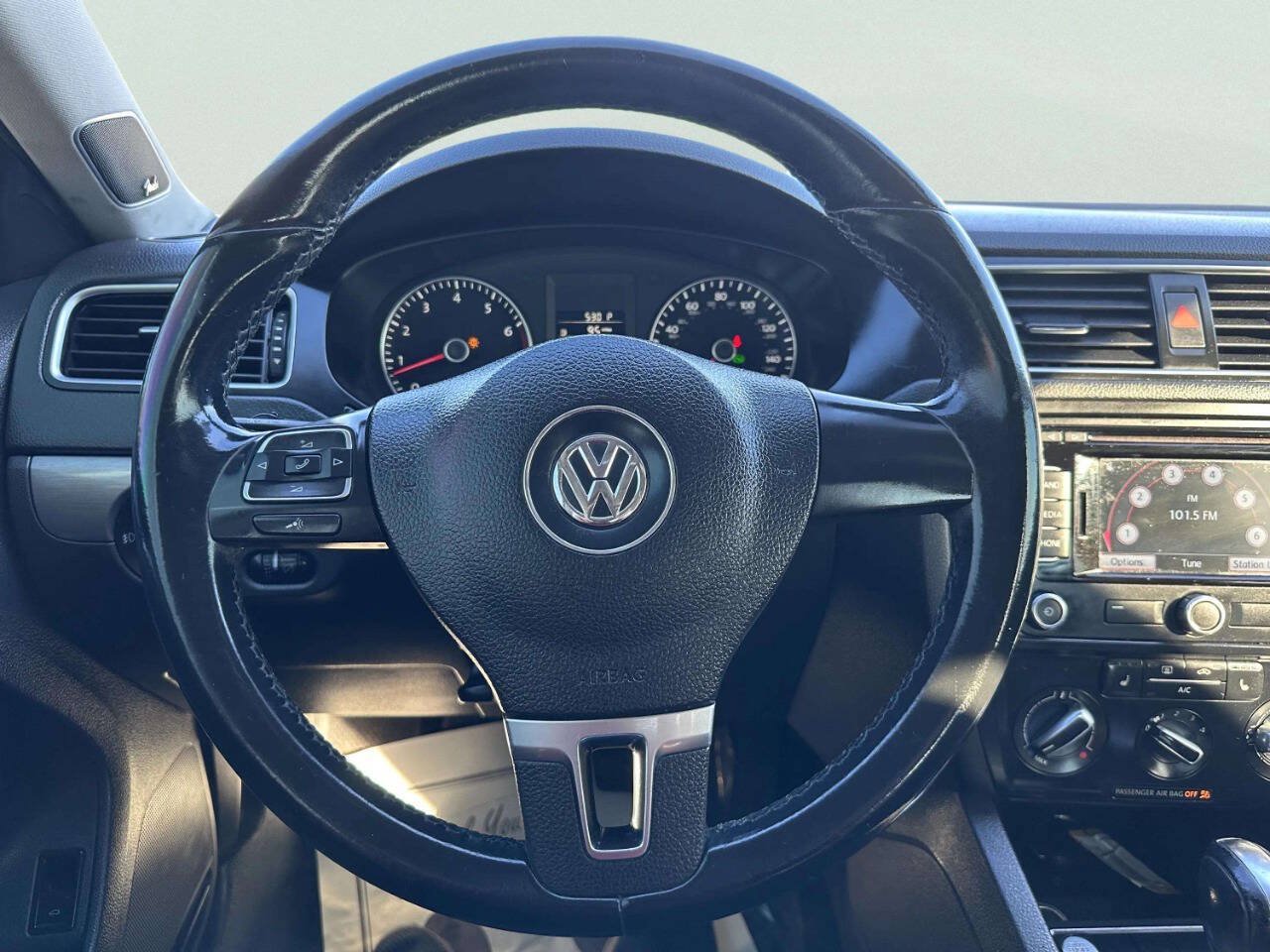 Used 2014 Volkswagen Jetta SEL FWD image 19