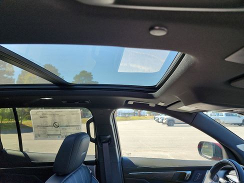 New 2026 Buick Enclave Avenir w/ Super Cruise Package image 7