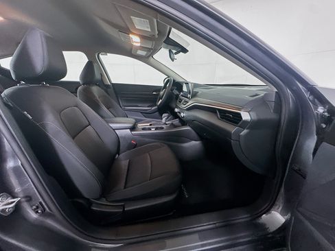 Used 2025 Nissan Altima 2.5 SV image 28