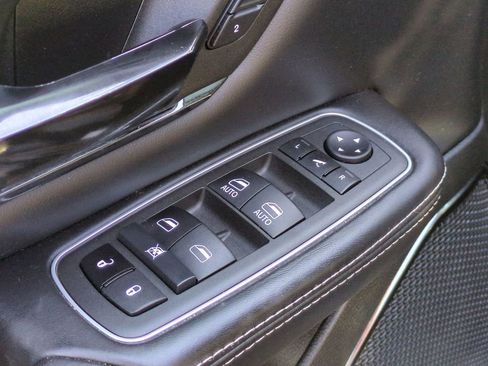 Used 2022 RAM 1500 Limited image 14