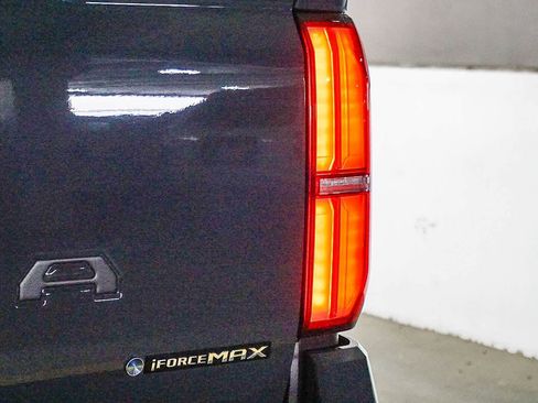 Certified 2025 Toyota Tacoma TRD Off-Road AWD/4WD image 13