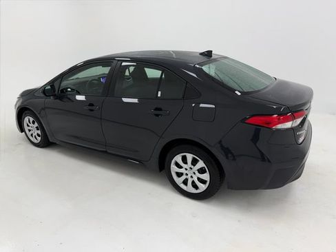 Used 2025 Toyota Corolla LE FWD image 37