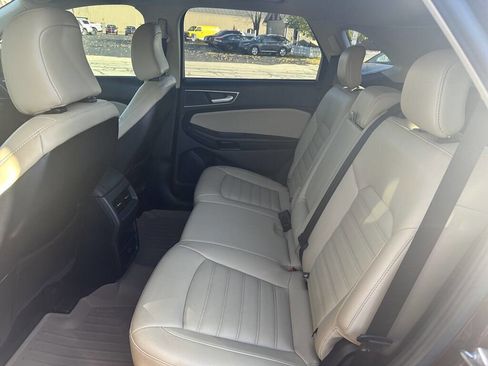 Used 2021 Ford Edge SEL image 31