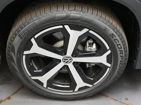 New 2026 Volkswagen Tiguan SE AWD/4WD image 10