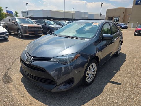 Used 2019 Toyota Corolla LE FWD image 12