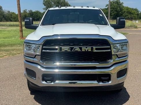 Used 2024 RAM 3500 Tradesman w/ Chrome Appearance Group AWD/4WD image 2