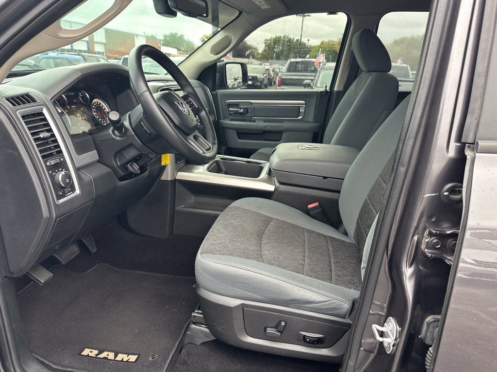 Used 2017 RAM 1500 Big Horn AWD/4WD image 12