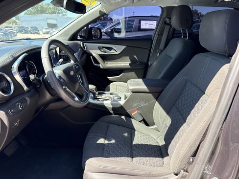 Used 2022 Chevrolet Blazer LT image 11