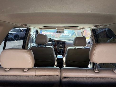 Used 2000 Toyota 4Runner Limited AWD/4WD image 17