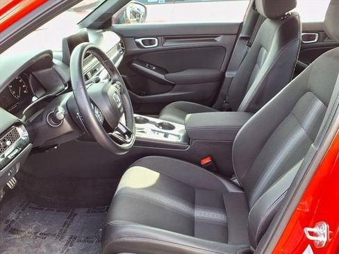 Used 2025 Honda Civic Sport image 11