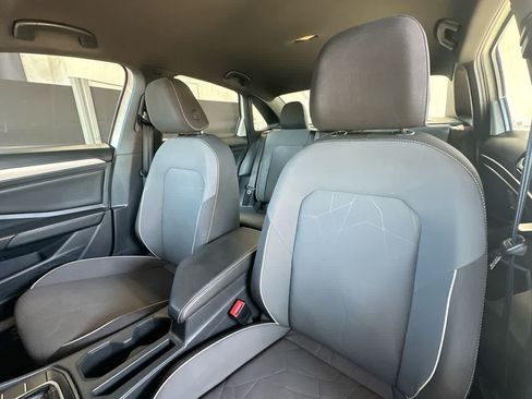 Used 2025 Volkswagen Jetta Sport FWD image 14