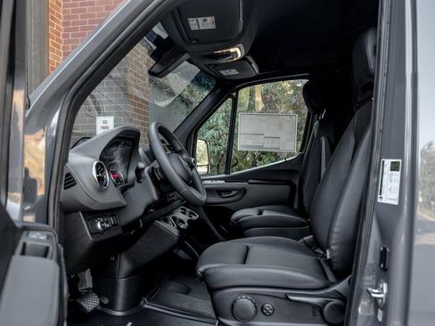 New 2026 Mercedes-Benz Sprinter 2500 image 12