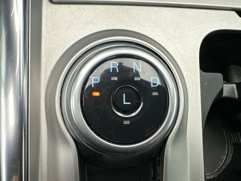 Used 2023 Ford Explorer XLT w/ Equipment Group 202A image 17