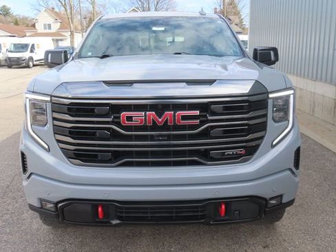 Used 2024 GMC Sierra 1500 AT4 w/ AT4 Premium Package image 13