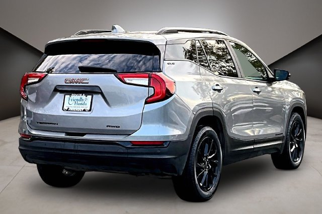 Used 2024 GMC Terrain SLE w/ Driver Convenience Package AWD/4WD image 6