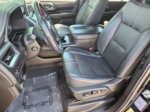 Used 2021 Chevrolet Suburban RST w/ Luxury Package AWD/4WD image 13