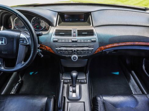 Used 2011 Honda Accord EX-L image 21