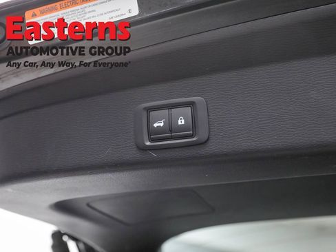 Used 2023 Mitsubishi Outlander SE image 22