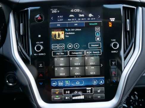 Used 2025 Subaru Outback Premium image 22