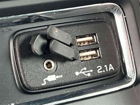 Used 2021 Subaru Ascent Premium image 35