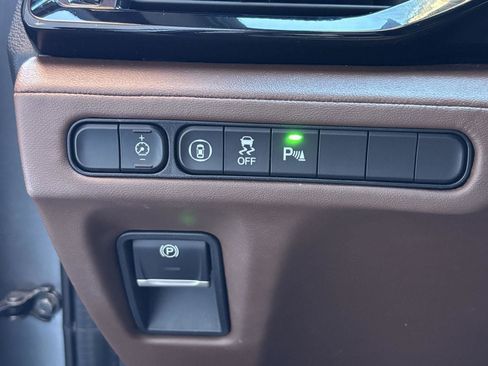 Used 2022 Acura MDX SH-AWD w/ Technology Package image 12