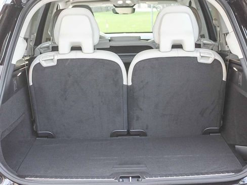 New 2026 Volvo XC90 T8 Ultra w/ Protection Package AWD/4WD image 13
