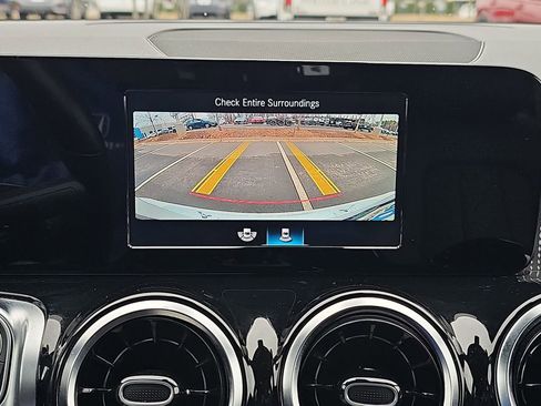 Used 2023 Mercedes-Benz GLB 250 4MATIC image 25