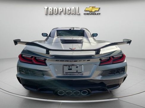 Used 2024 Chevrolet Corvette Z06 RWD image 4
