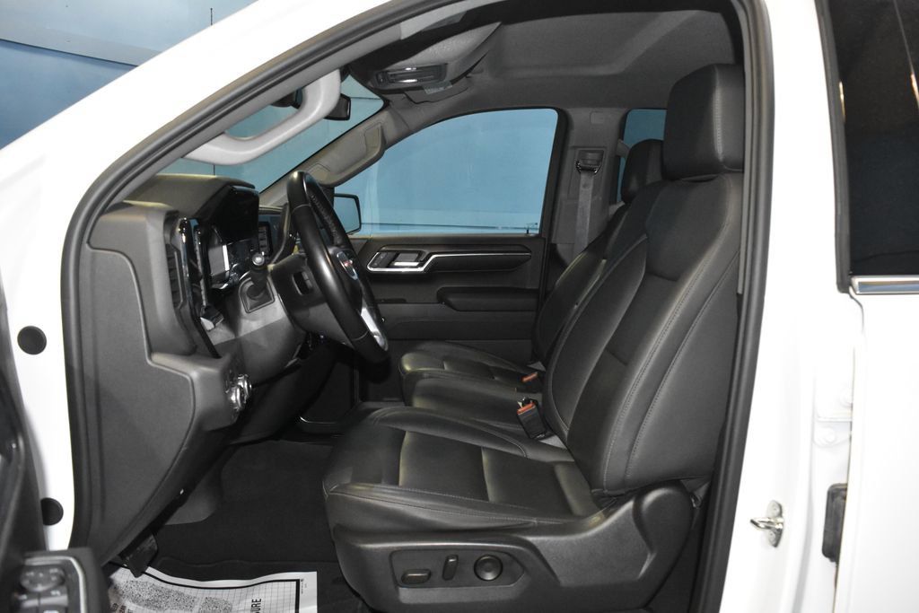 Used 2024 GMC Sierra 1500 SLT AWD/4WD image 7