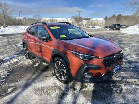 Used 2025 Subaru Crosstrek 2.5i Limited image 3