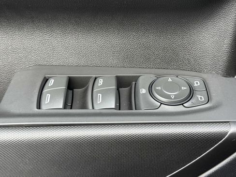 Used 2023 Chevrolet Silverado 1500 Custom image 15