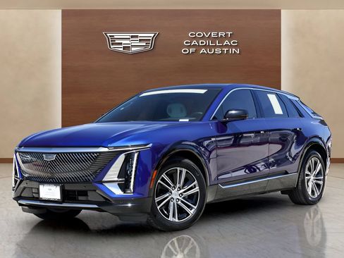 Used 2024 Cadillac Lyriq Luxury w/ LPO, Floor Liner Package AWD/4WD image 1