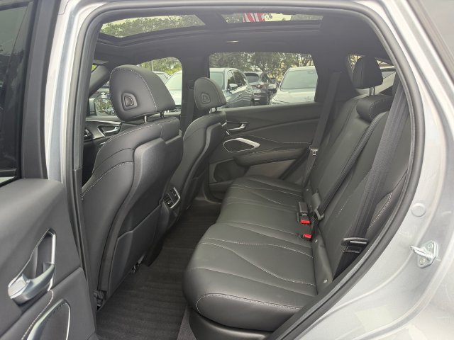 Used 2026 Acura RDX SH-AWD image 15