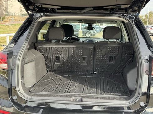Used 2024 Chevrolet Equinox LS w/ LS Convenience Package image 32