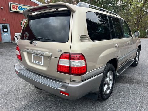 Used 2006 Toyota Land Cruiser image 4