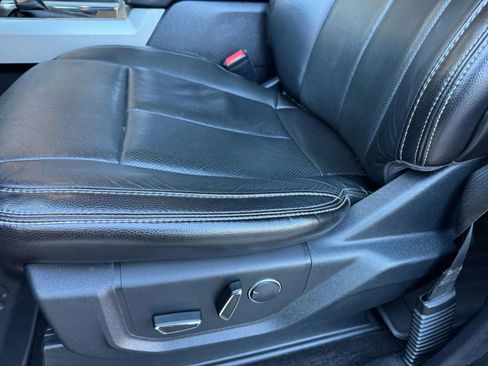 Used 2018 Ford F150 Lariat w/ Equipment Group 502A Luxury image 29