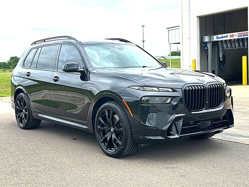 Certified 2024 BMW X7 xDrive40i w/ Executive Package AWD/4WD image 10